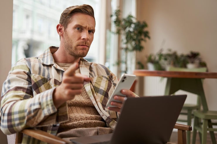 Jak sprawdzić, czy ktoś podpina się pod mój internet?