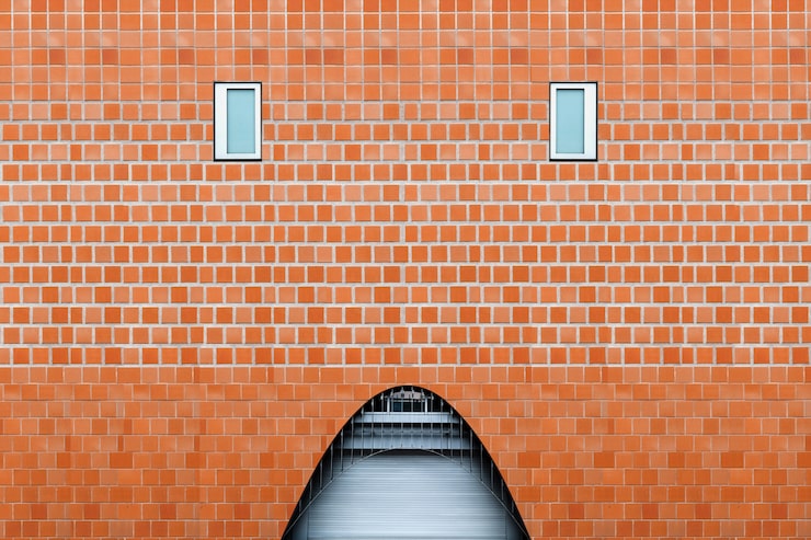 Ile waży cegła czerwona?