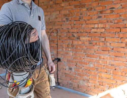 Ile kabla na dom 200m2?