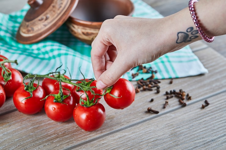 Czemu Skręcają Się Liście Pomidorów?