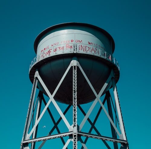 Zbiornik wyrównawczy, co zamknięty?