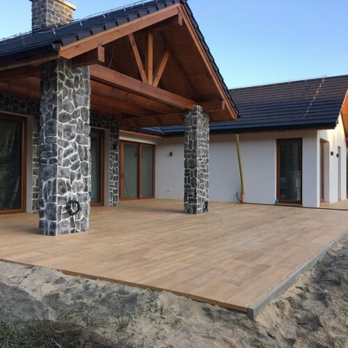 Kamień elewacyjny na zewnątrz – rodzaje, właściwości i jak wybrać właściwy